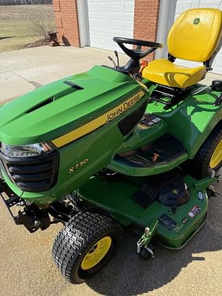 Image of John Deere X730 equipment image 1