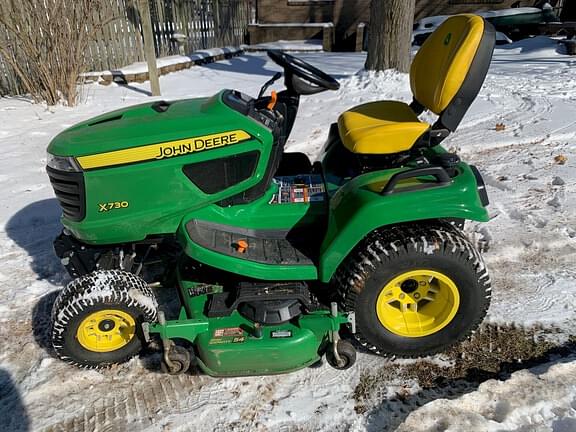 Image of John Deere X730 equipment image 1