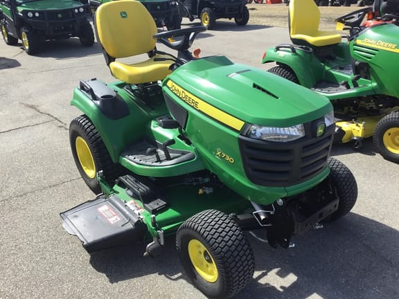 2023 John Deere X730 Image
