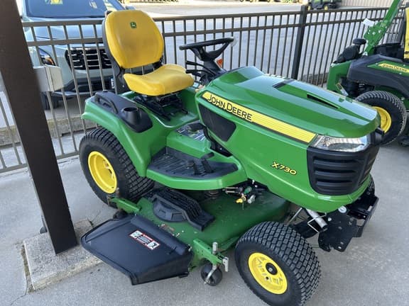 Image of John Deere X730 Primary image