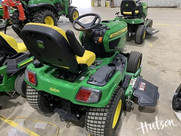 Image of John Deere X730 equipment image 3