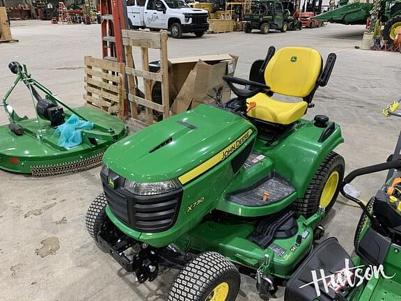 Image of John Deere X730 equipment image 2