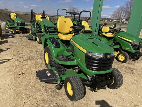 Image of John Deere X730 equipment image 1