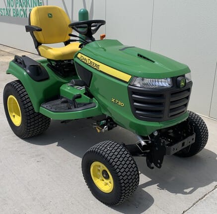 Main image John Deere X730