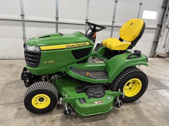 Image of John Deere X730 equipment image 1
