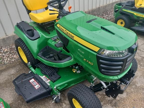 Image of John Deere X730 equipment image 1