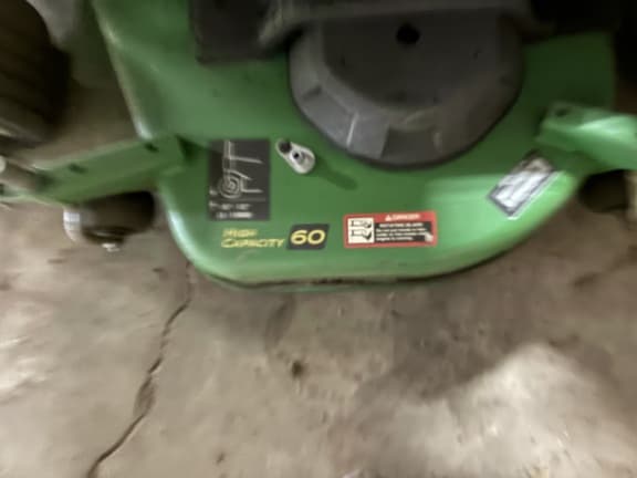 Image of John Deere X730 equipment image 4