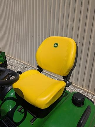 Image of John Deere X730 equipment image 4