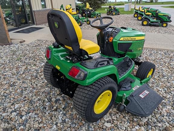 Image of John Deere X730 equipment image 4