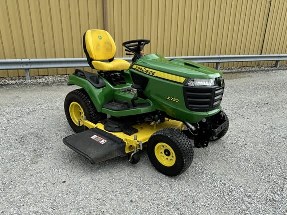 2023 John Deere X730 Equipment Image0