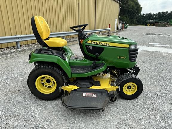 Image of John Deere X730 equipment image 1