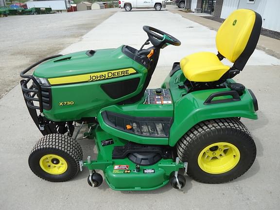 Image of John Deere X730 Primary image
