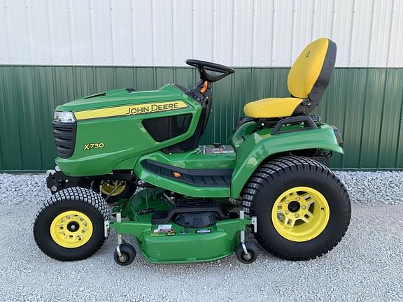 Image of John Deere X730 equipment image 4