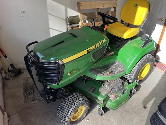 Image of John Deere X730 Image 0