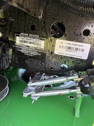 Image of John Deere X730 equipment image 4