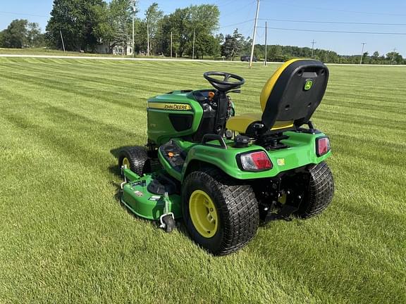 Image of John Deere X730 equipment image 4