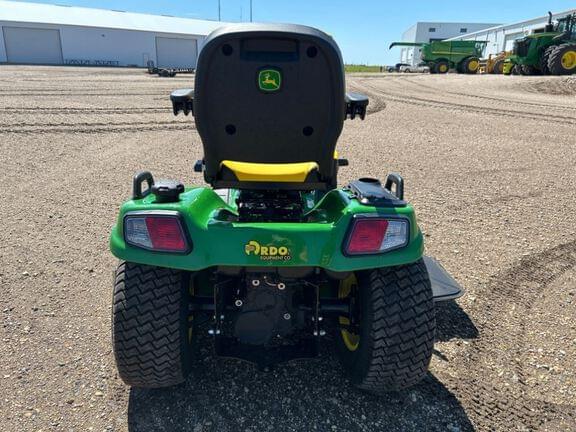 Image of John Deere X734 equipment image 3