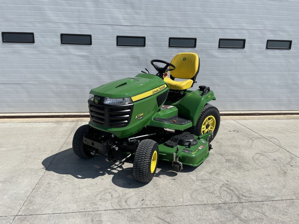 2023 John Deere X734 Equipment Image0