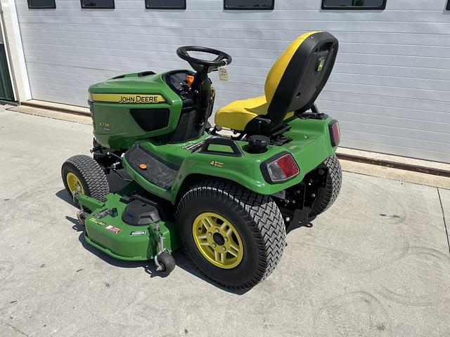 Image of John Deere X734 equipment image 2