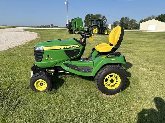 Image of John Deere X734 Primary image