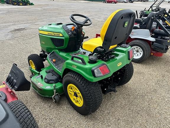 Image of John Deere X734 equipment image 2