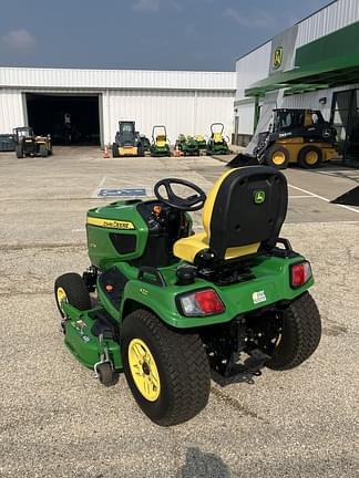 Image of John Deere X734 equipment image 1