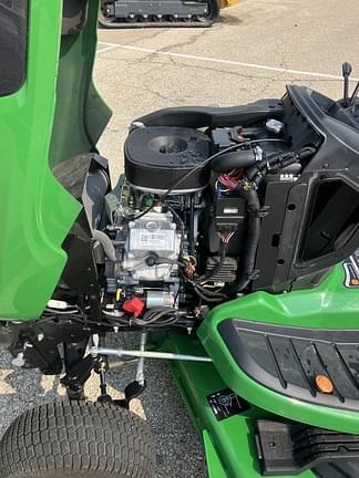 Image of John Deere X734 equipment image 4