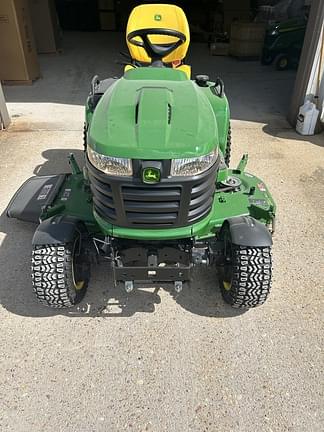 Image of John Deere X738 equipment image 1