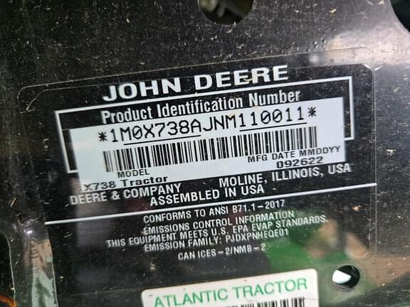 Image of John Deere X738 equipment image 1