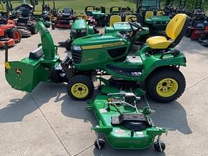 2023 John Deere X738 Image