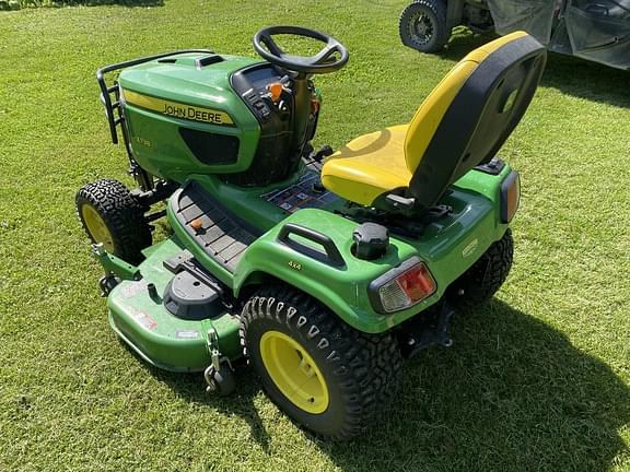 Image of John Deere X738 equipment image 2