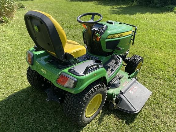 Image of John Deere X738 equipment image 4