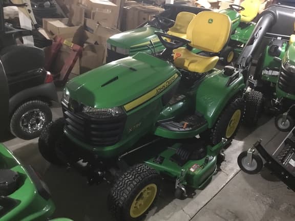 Image of John Deere X739 equipment image 1