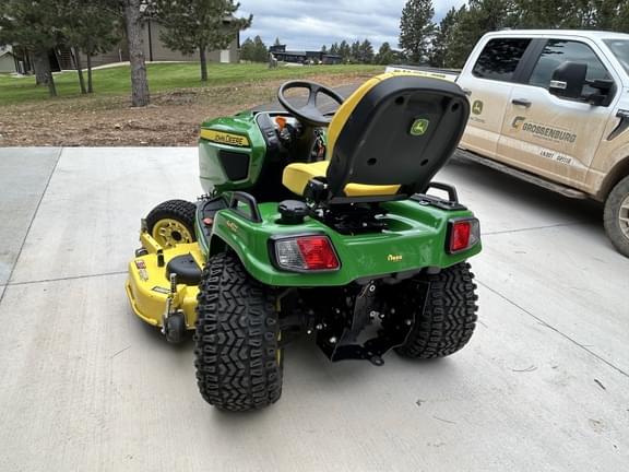 Image of John Deere X739 equipment image 2