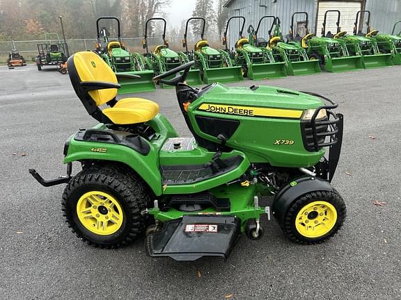 Image of John Deere X739 Primary image