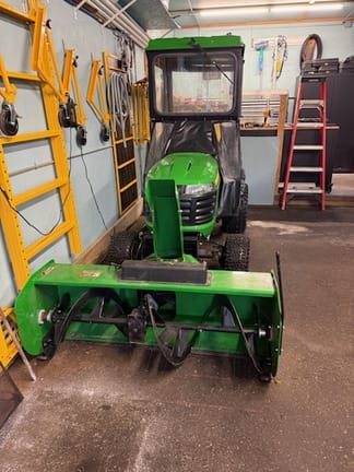 2023 John Deere X739 Equipment Image0