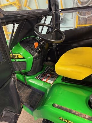 Image of John Deere X739 equipment image 3