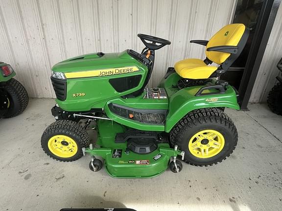 Image of John Deere X739 Primary image