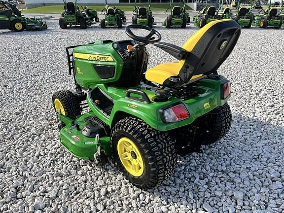 Image of John Deere X739 equipment image 2