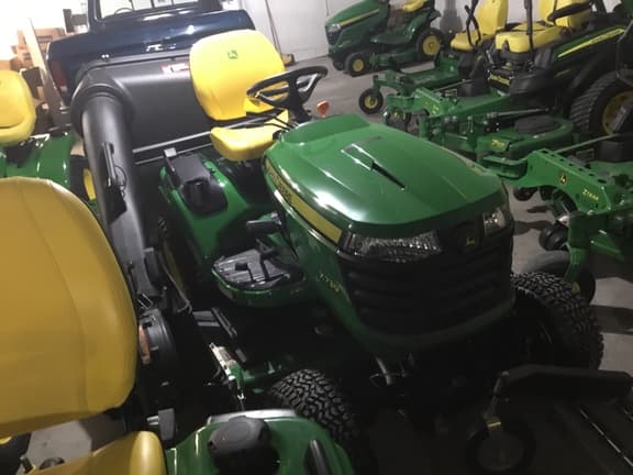 Image of John Deere X739 equipment image 2