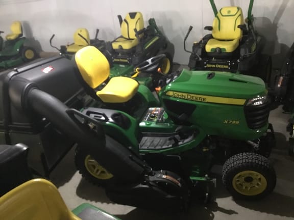 2023 John Deere X739 Equipment Image0