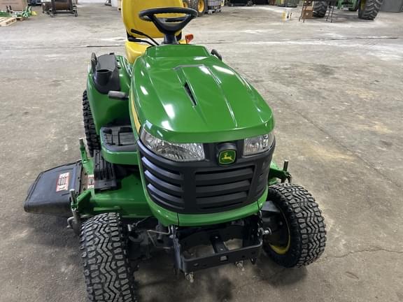 Image of John Deere X739 equipment image 1