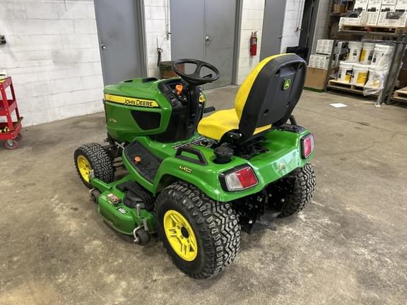 Image of John Deere X739 equipment image 3