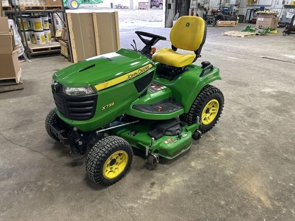 2023 John Deere X739 Equipment Image0