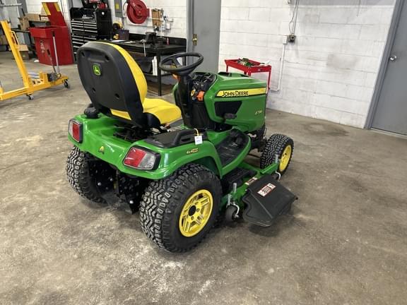 Image of John Deere X739 equipment image 4