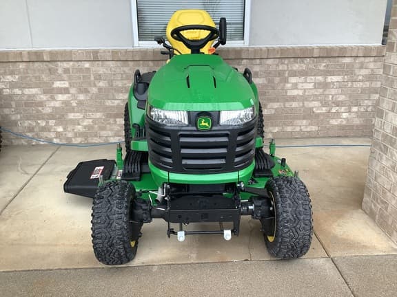 Image of John Deere X739 equipment image 3