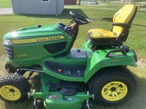 2023 John Deere X739 Image