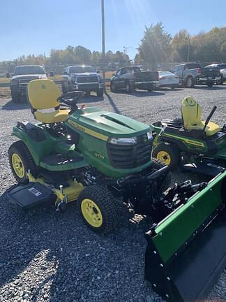 2023 John Deere X739 Equipment Image0