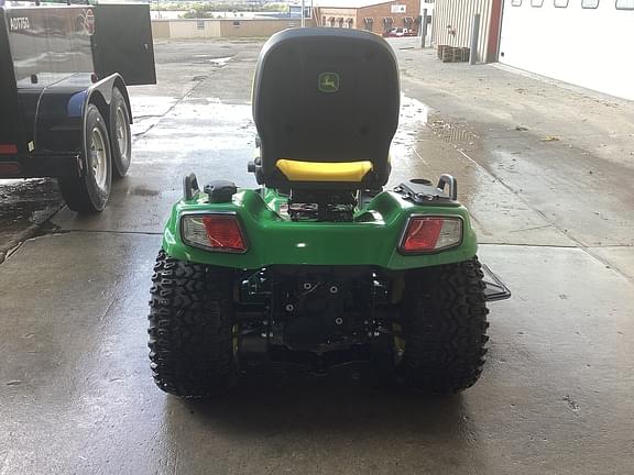 Image of John Deere X739 equipment image 4