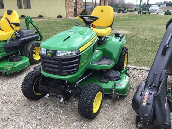 Image of John Deere X739 equipment image 2